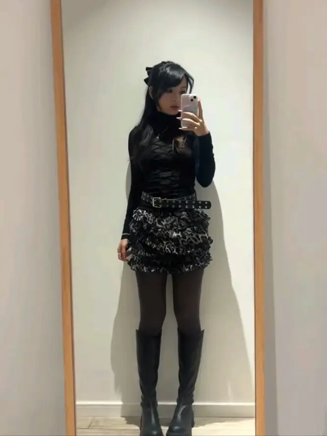 4k腰带壁纸 - 靴子 - 黑丝 - 试衣间「哲风壁纸」