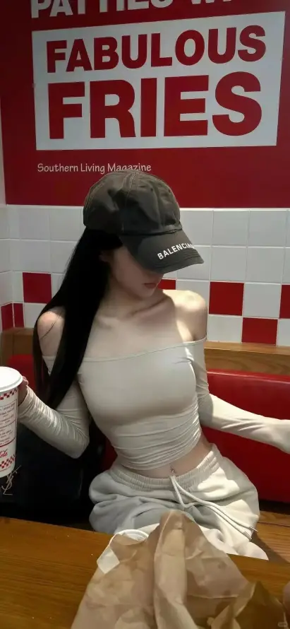 4k冷饮壁纸 - 美女 - 长发 - 半身裙「哲风壁纸」