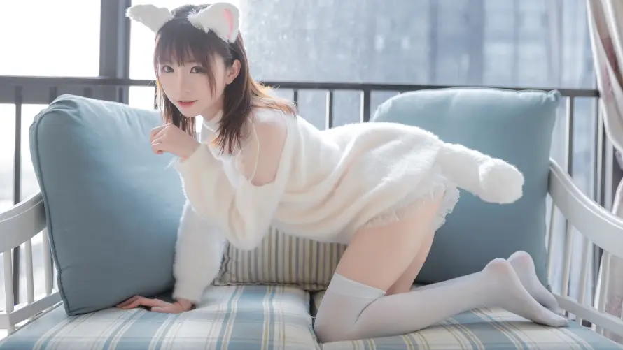 4k写真壁纸 - 少女 - 居家 - 沙发「哲风壁纸」