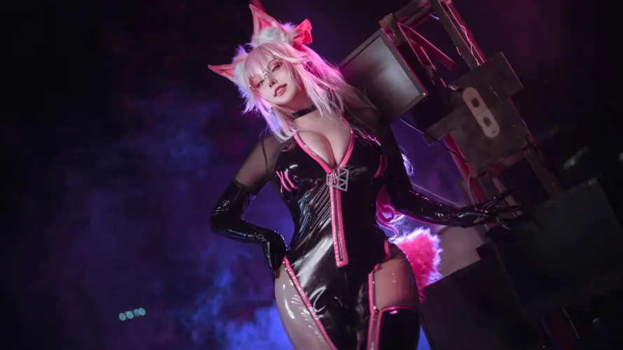 4k战场壁纸 - 暗调 - 狐娘 - 狐耳「哲风壁纸」