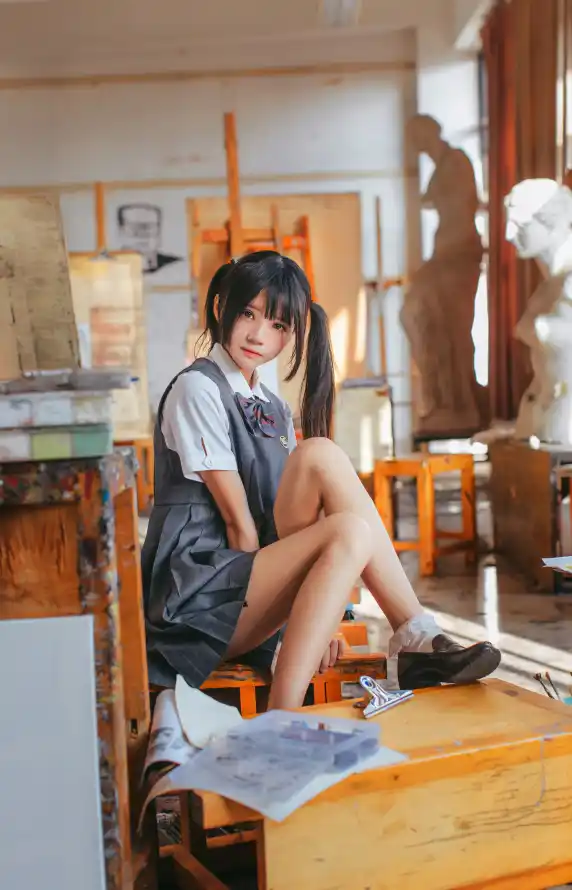 4k制服壁纸 - 少女 - 校服 - 画室「哲风壁纸」