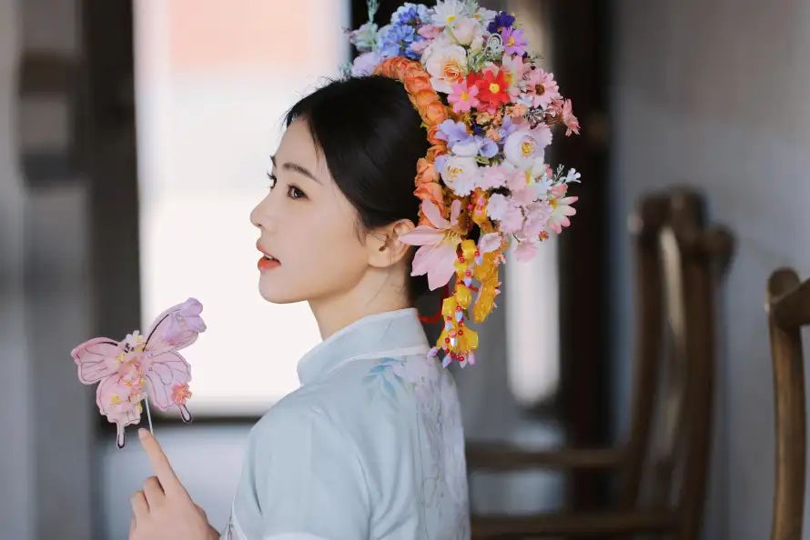 4k侧颜壁纸 - 壁纸 - 女生 - 电脑「哲风壁纸」