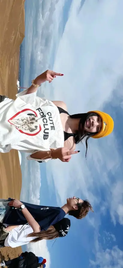 4k微笑壁纸 - 户外 - 拍照 - 美女「哲风壁纸」