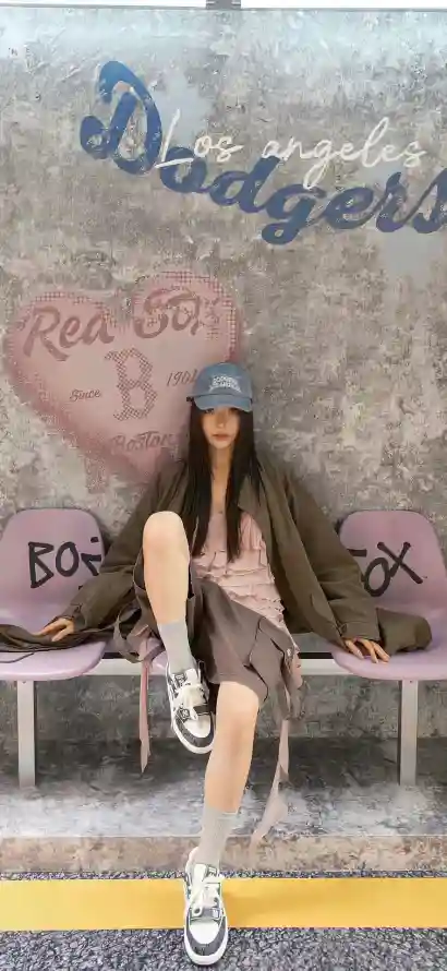 4k慵懒壁纸 - 甜酷 - 美女 - 长发「哲风壁纸」