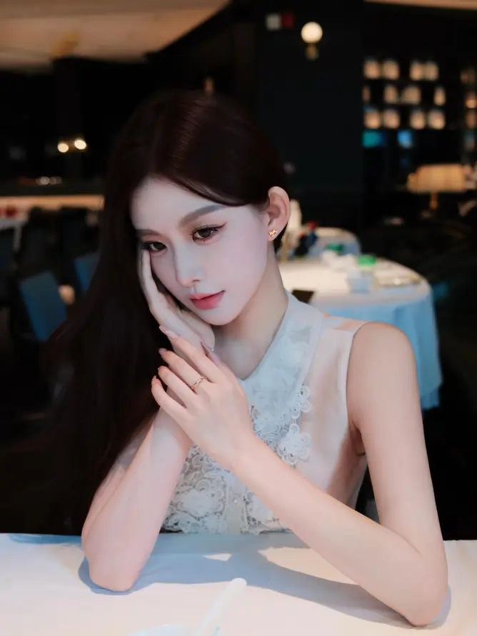 4k壁纸壁纸 - 室内 - 御姐 - 手机「哲风壁纸」