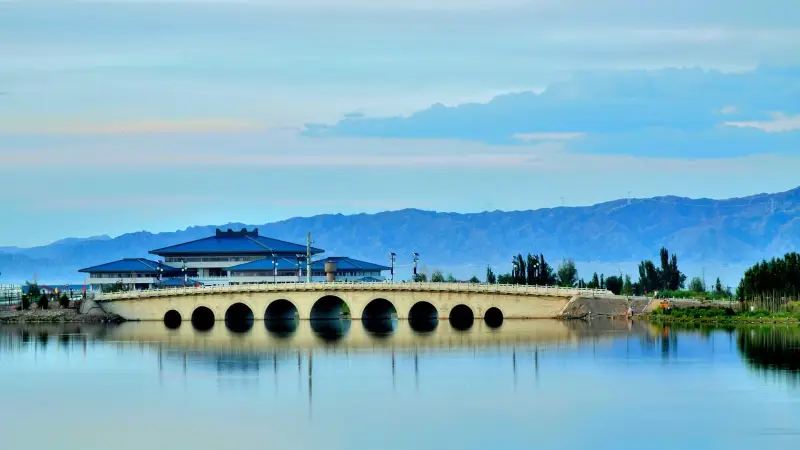 求助大佬想要这个高清大图 - 壁纸图片1