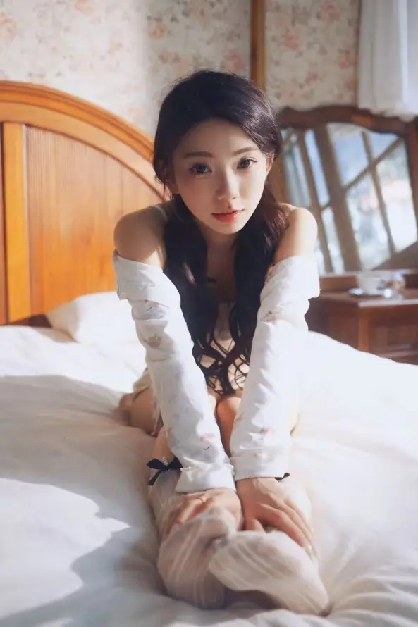 4k卧室壁纸 - 壁纸 - 少女 - 居家「哲风壁纸」