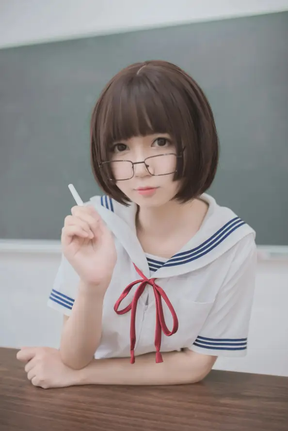 4kjk壁纸 - 少女 - 教室 - 棕发「哲风壁纸」