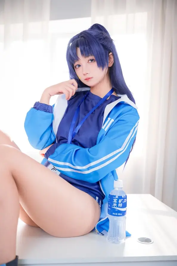 4k室内壁纸 - 教室 - 紫发 - 美女「哲风壁纸」