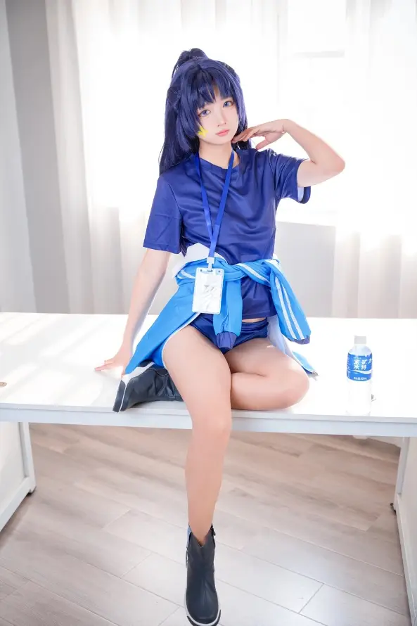 4k少女壁纸 - 工牌 - 教室 - 桌面「哲风壁纸」