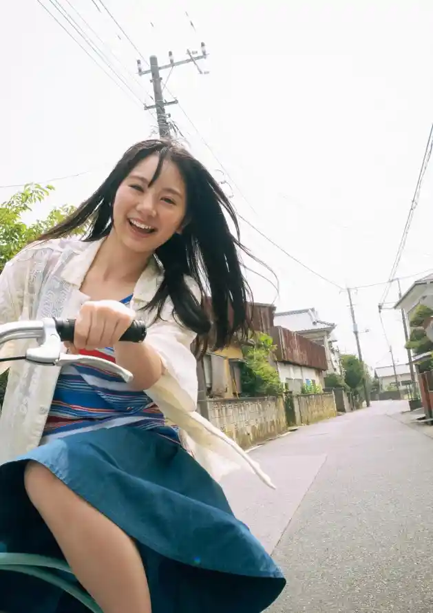4k休闲壁纸 - 夏日 - 少女 - 户外「哲风壁纸」