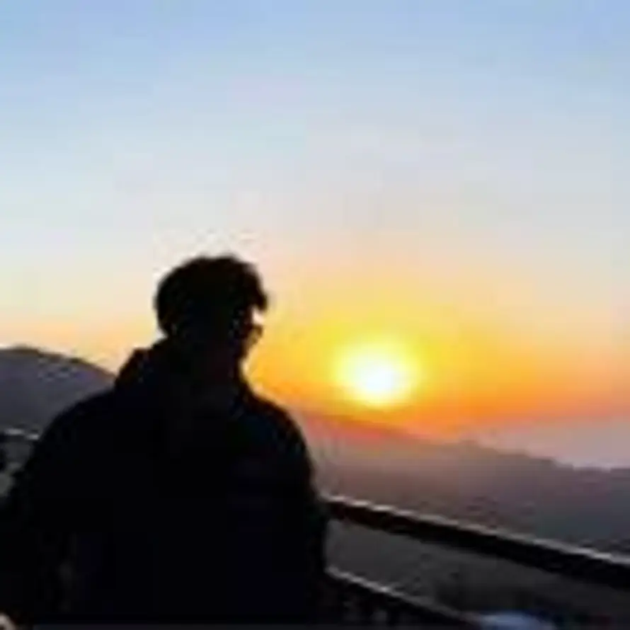 简、爱的头像