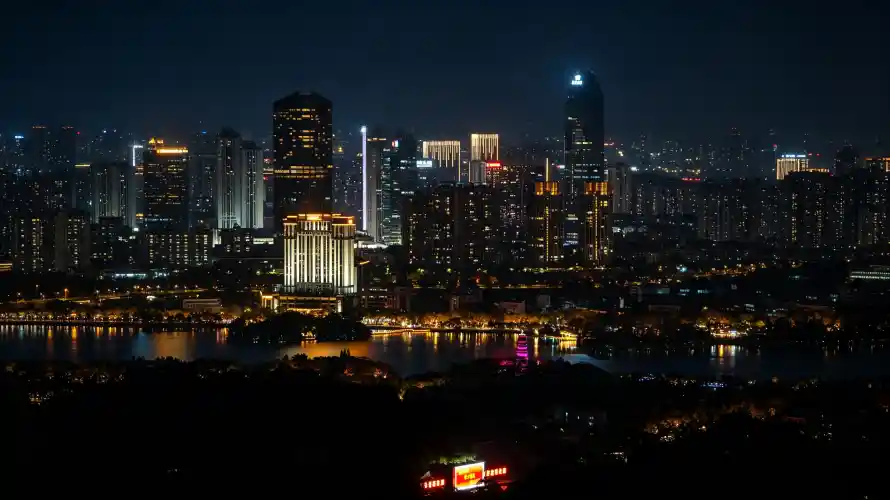 4k城市壁纸 - 夜晚 - 夜景 - 江边「哲风壁纸」 4k城市壁纸 - 夜晚 - 夜景 - 江边「哲风壁纸」