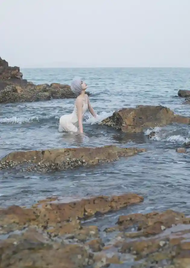 4k海水壁纸 - 海边 - 礁石 - eva「哲风壁纸」