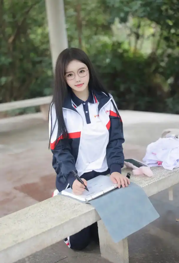 4k学习壁纸 - 学生 - 少女 - 户外「哲风壁纸」