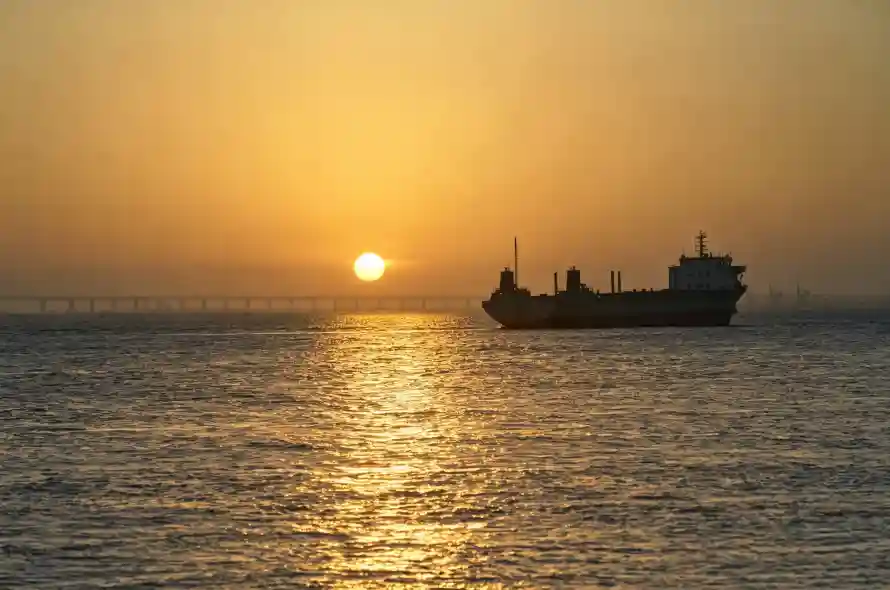 4k傍晚壁纸 - 夕阳 - 江面 - 波光「哲风壁纸」 4k傍晚壁纸 - 夕阳 - 江面 - 波光「哲风壁纸」