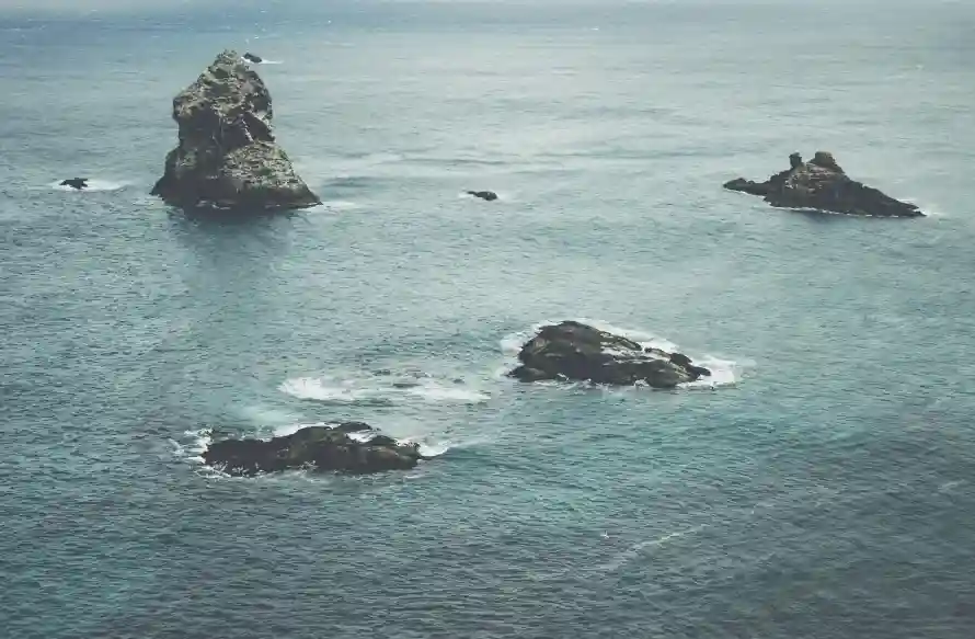 4k孤岛壁纸 - 海水 - 海洋 - 海浪「哲风壁纸」 4k孤岛壁纸 - 海水 - 海洋 - 海浪「哲风壁纸」