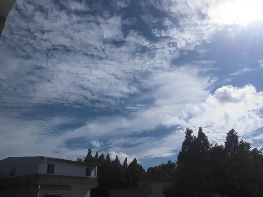 4k云彩壁纸 - 天空 - 屋顶 - 户外「哲风壁纸」 4k云彩壁纸 - 天空 - 屋顶 - 户外「哲风壁纸」