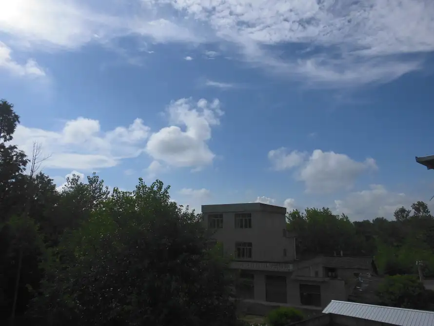 4k天空壁纸 - 户外 - 房屋 - 晴天「哲风壁纸」 4k天空壁纸 - 户外 - 房屋 - 晴天「哲风壁纸」