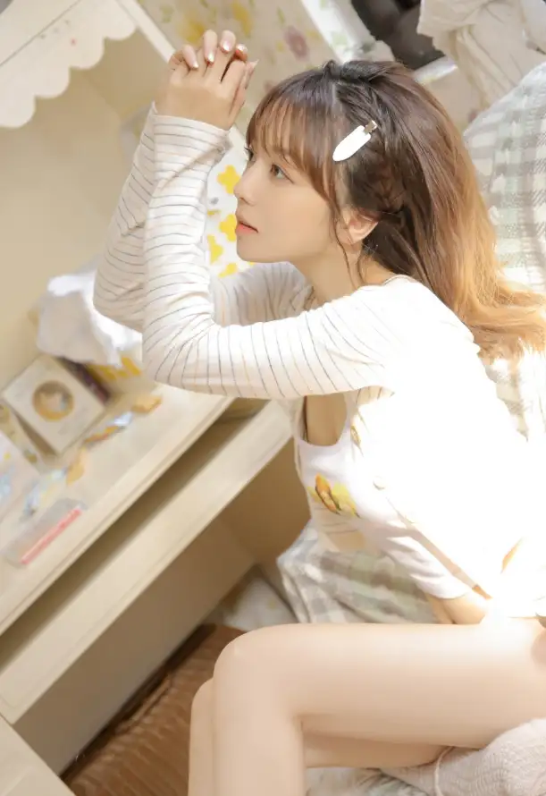 4k写真壁纸 - 发夹 - 室内 - 少女「哲风壁纸」