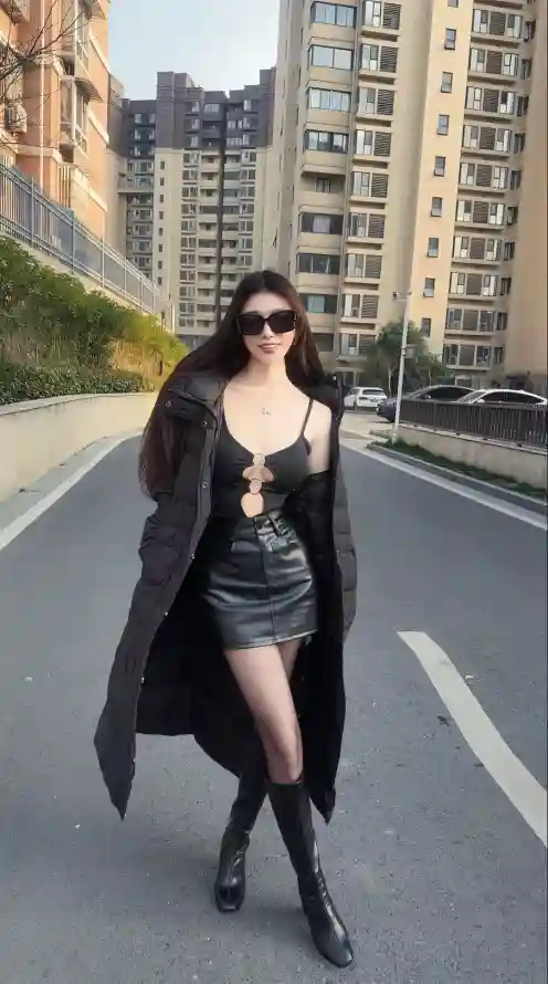 4k墨镜壁纸 - 时尚 - 皮裙 - 美女「哲风壁纸」