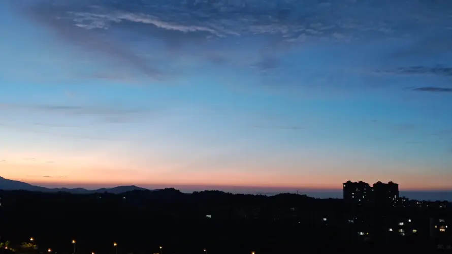 4k傍晚壁纸 - 天空 - 晚霞 - 灯光「哲风壁纸」 4k傍晚壁纸 - 天空 - 晚霞 - 灯光「哲风壁纸」