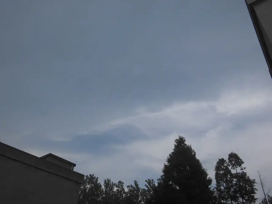 4k天空壁纸 - 云 - 屋顶 - 建筑「哲风壁纸」