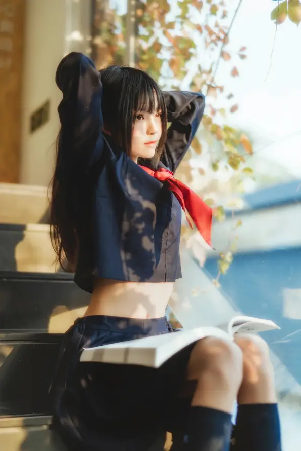 4kjk壁纸 - 书本 - 台阶 - 少女「哲风壁纸」