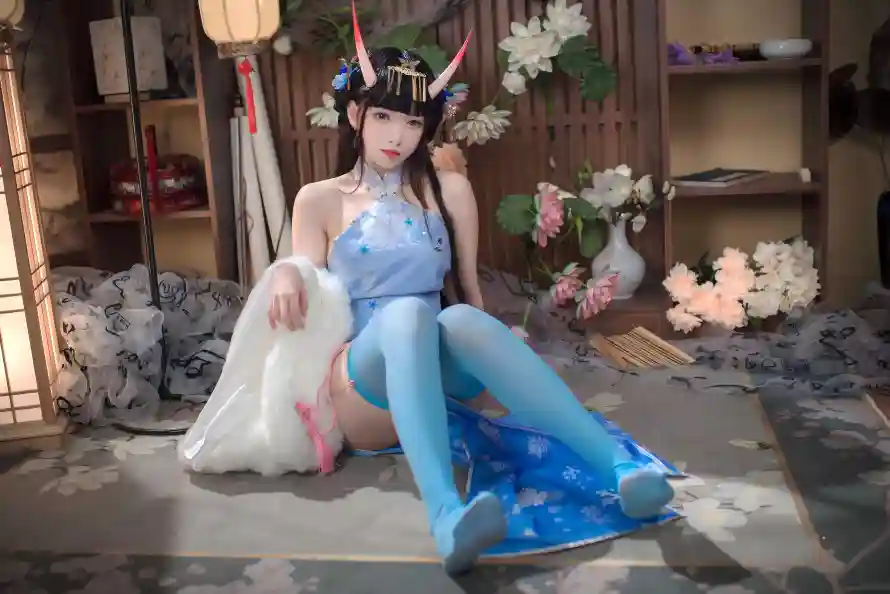 4k灯笼壁纸 - 美女 - 花卉 - 长发「哲风壁纸」