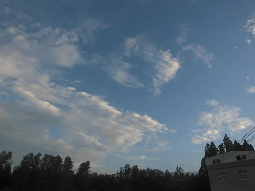 4k云层壁纸 - 天空 - 户外 - 房屋「哲风壁纸」 4k云层壁纸 - 天空 - 户外 - 房屋「哲风壁纸」