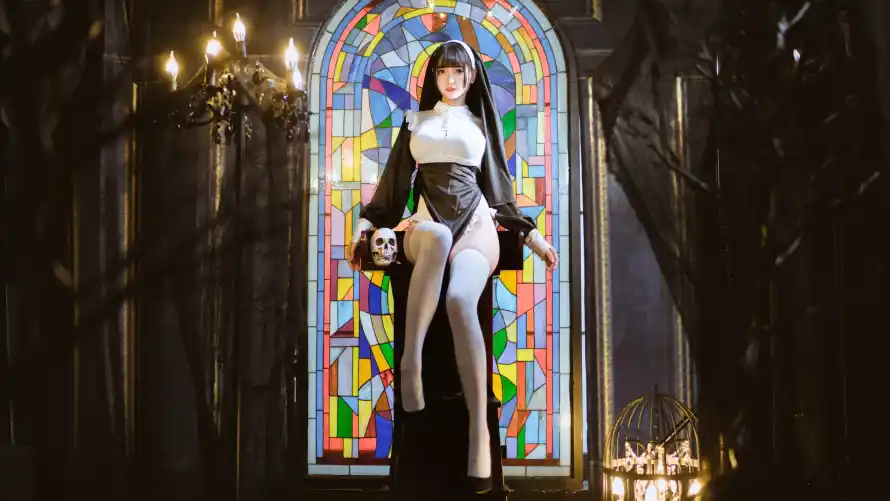 4k人像壁纸-cos壁纸和修女-彩色玻璃窗壁纸分享「哲风壁纸」