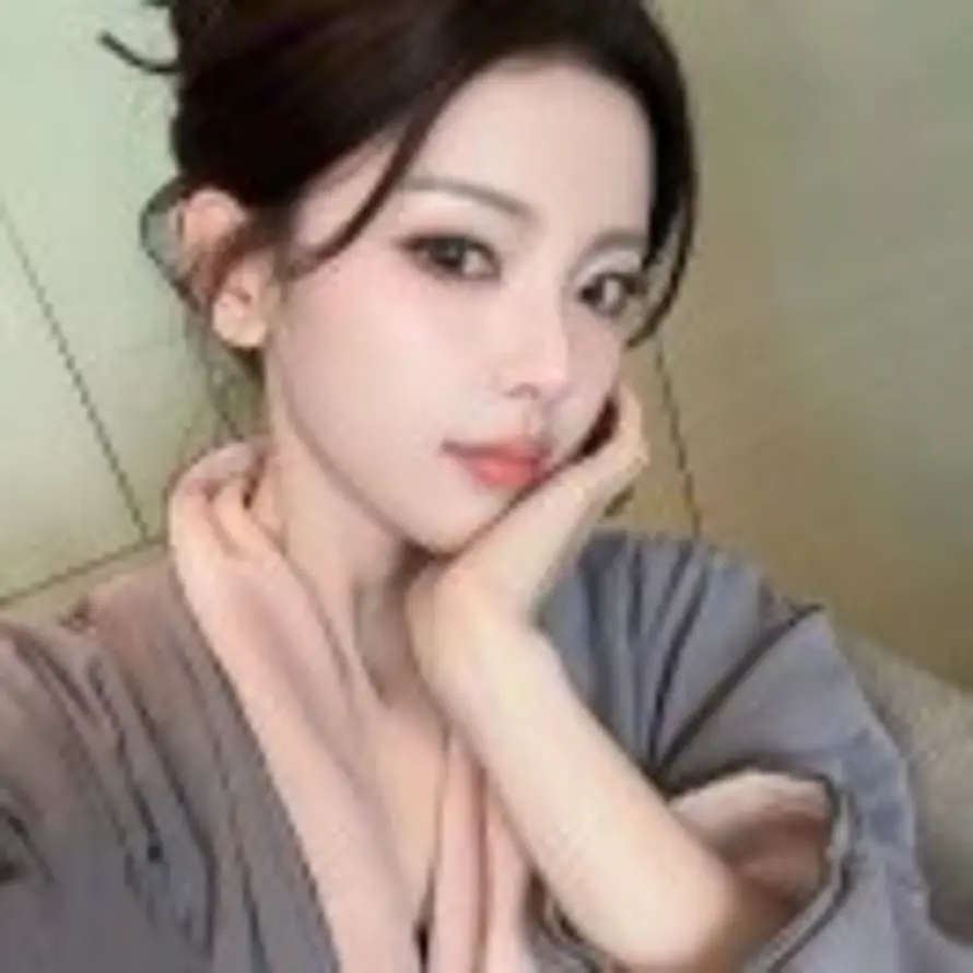 y1的头像