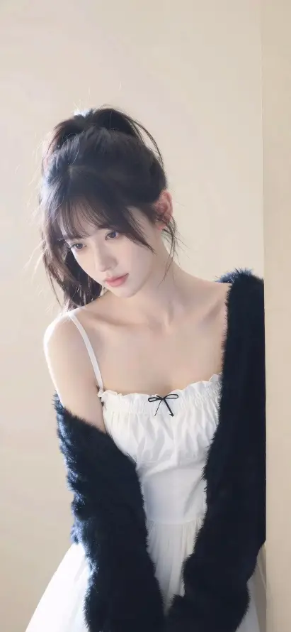 4k长发壁纸 - 锁骨 - 美女 - 清纯「哲风壁纸」