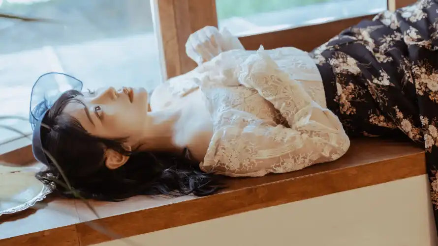 4k仰躺壁纸 - 女 - 写真 - 室内「哲风壁纸」 4k仰躺壁纸 - 女 - 写真 - 室内「哲风壁纸」