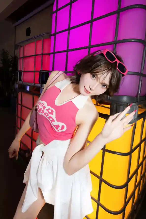 4k甜酷壁纸 - 短发 - 粉色 - 美女「哲风壁纸」