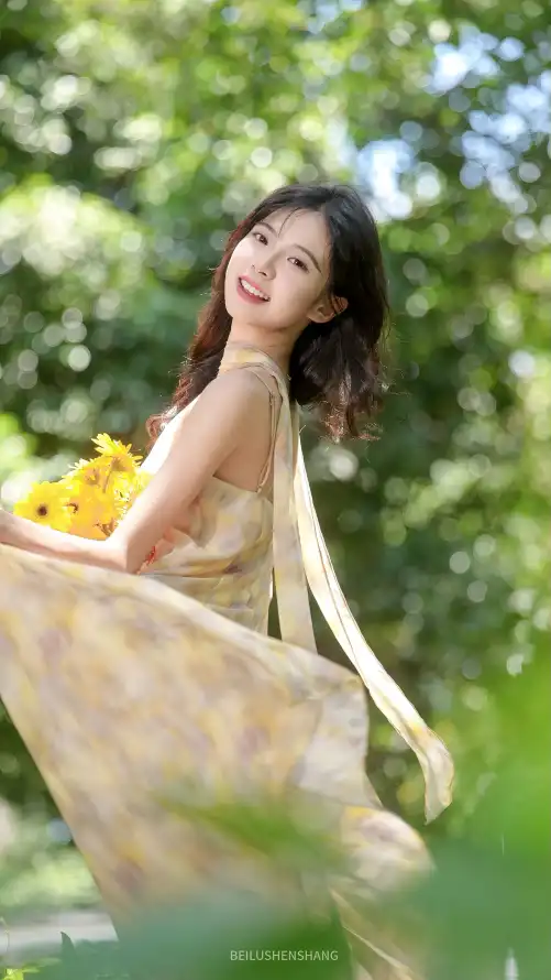 4k写真壁纸 - 回眸 - 夏日 - 户外「哲风壁纸」
