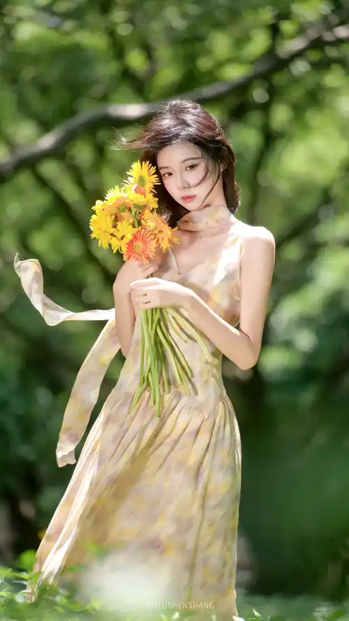 4k丝带壁纸 - 写真 - 户外 - 捧花「哲风壁纸」