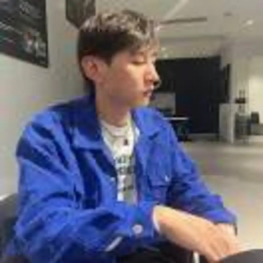 用户主持人演员丶凉冰的头像