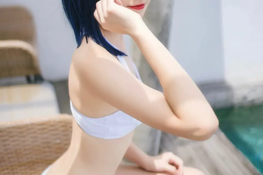 4k户外壁纸 - 莓 - 泳池 - 泳装「哲风壁纸」 4k户外壁纸 - 莓 - 泳池 - 泳装「哲风壁纸」