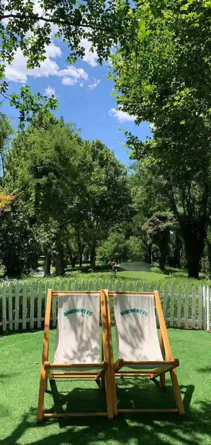 4k休闲壁纸 - 围栏 - 夏日 - 户外「哲风壁纸」