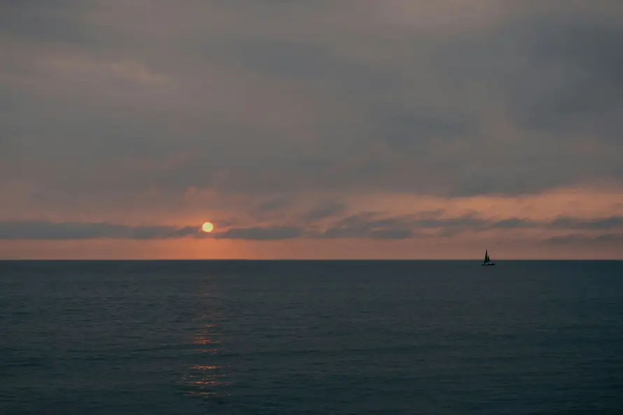 4k夕阳壁纸 - 孤帆 - 晚霞 - 暮色「哲风壁纸」