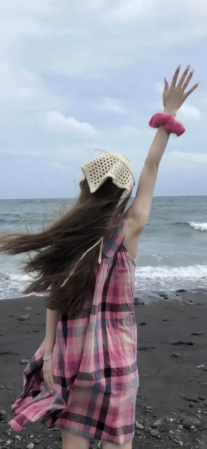 4k休闲壁纸 - 夏日 - 少女 - 抬手「哲风壁纸」