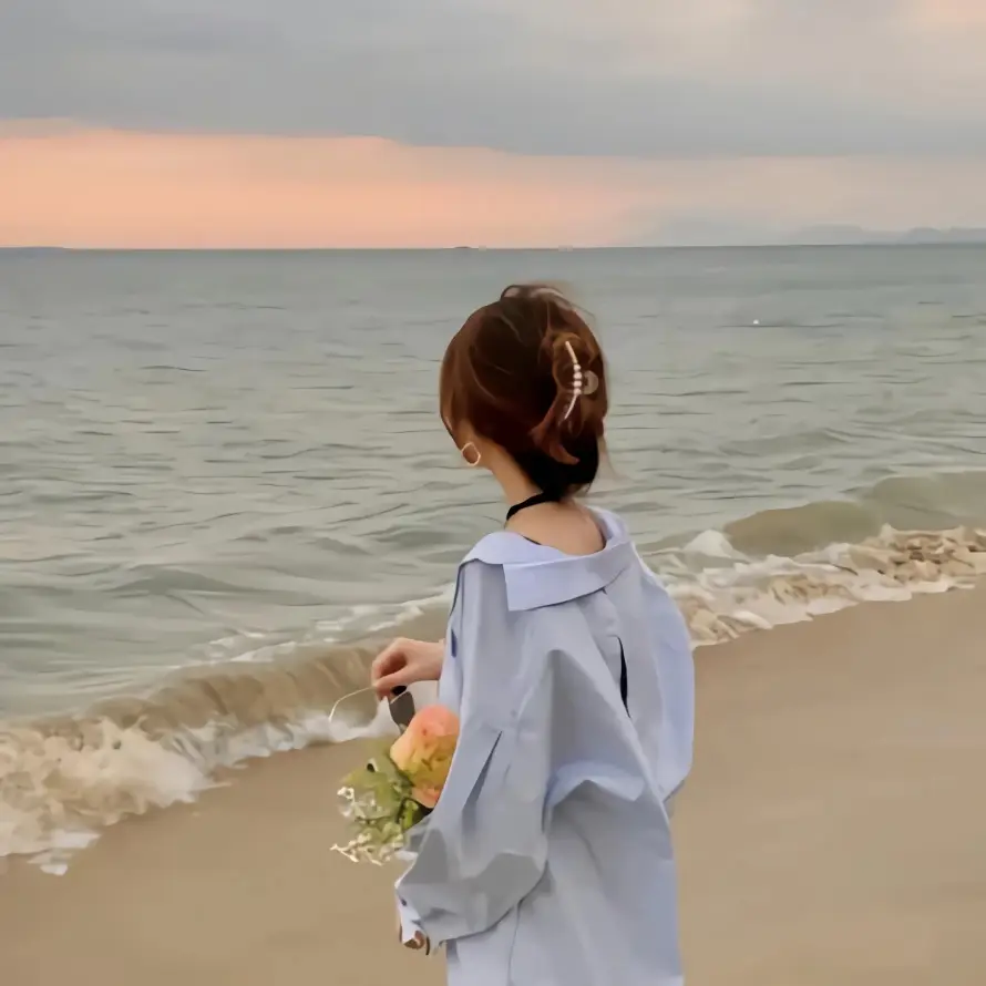 4k女生壁纸 - 沙滩 - 海岸 - 海浪「哲风壁纸」