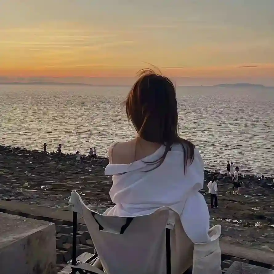 4k女生壁纸 - 日落 - 晚霞 - 海景「哲风壁纸」