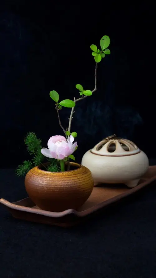 4k11壁纸 - 22 - 侘寂风 - 木托盘「哲风壁纸」