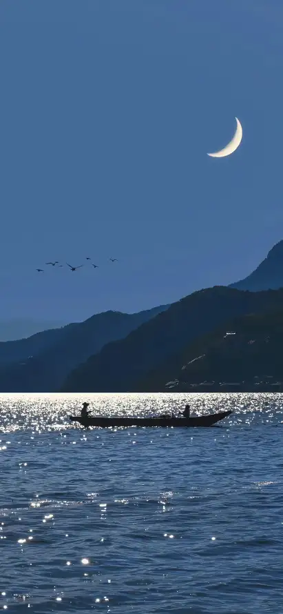 4k剪影壁纸 - 夜空 - 山峦 - 弯月「哲风壁纸」