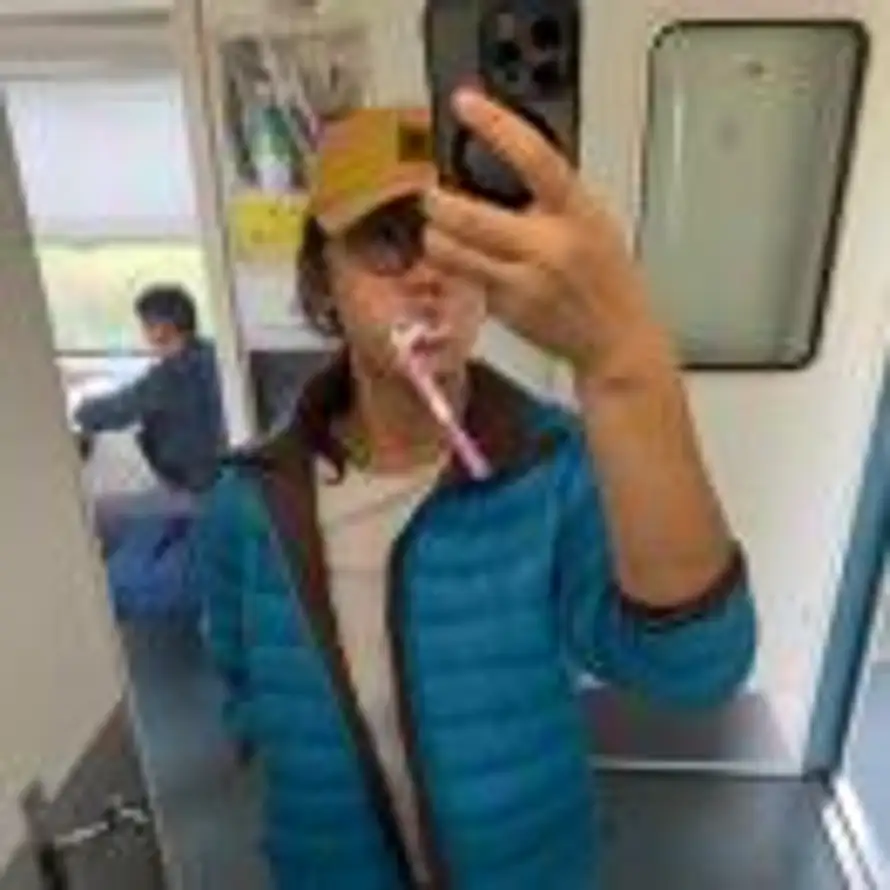 爆浆牛屎的头像