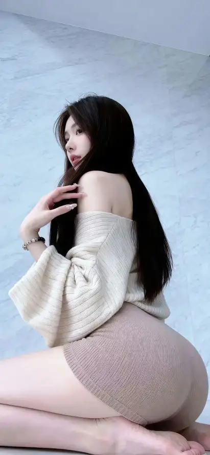 4k坐姿壁纸 - 性感 - 红唇 - 美腿「哲风壁纸」