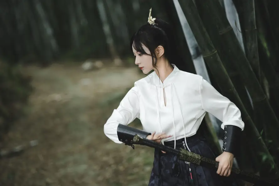 4k古风壁纸 - 国风 - 执剑 - 拔剑「哲风壁纸」