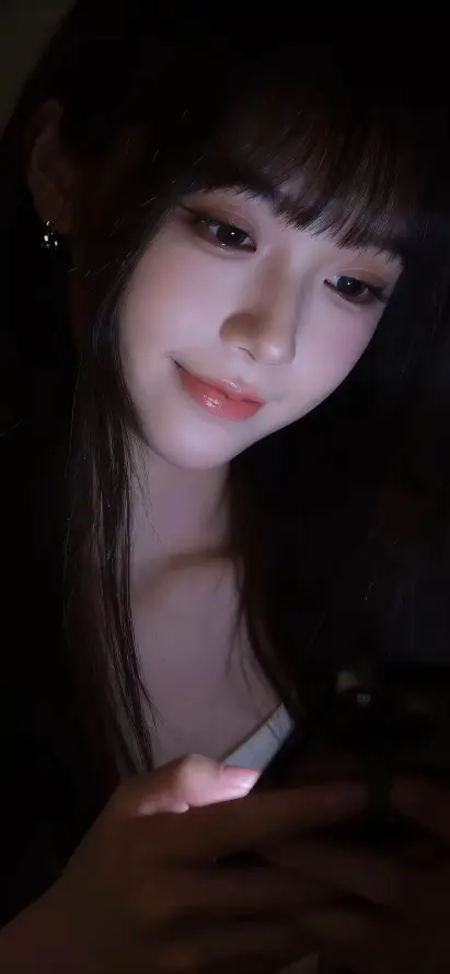 4k人像壁纸 - 女生 - 暗调 - 淡妆「哲风壁纸」